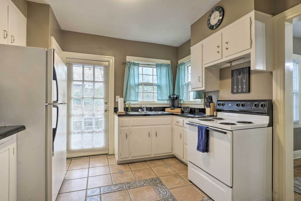 Well-Equipped Kitchen | Cooking Basics