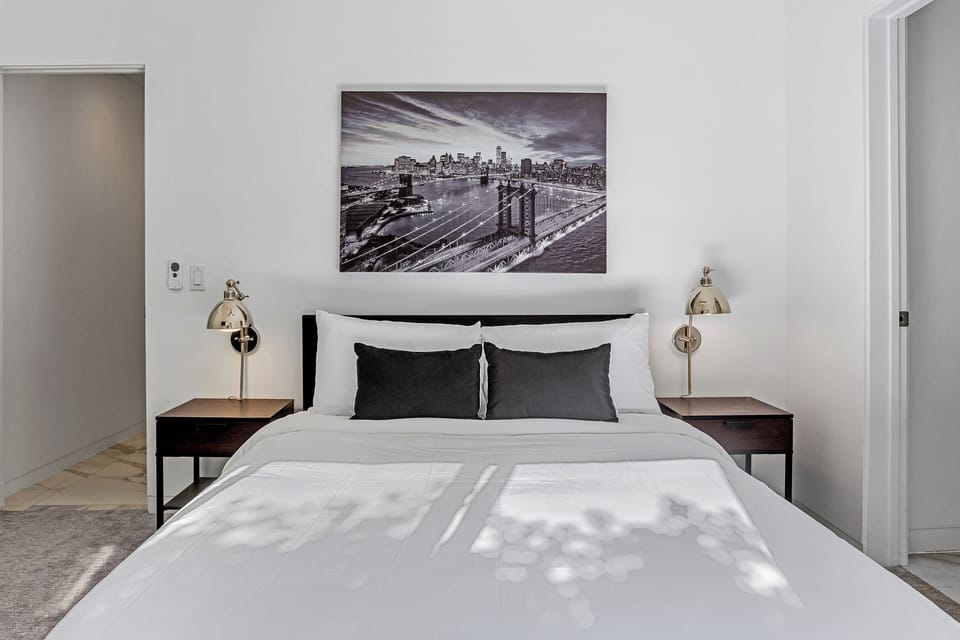 Comfortable hotel-quality mattresses