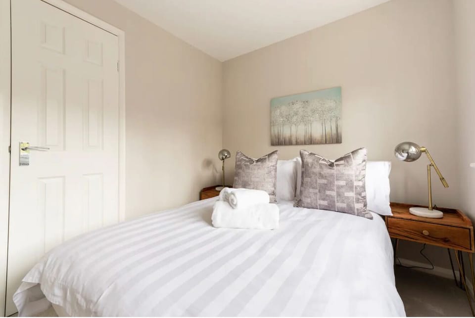 Virginia Water short stay rental