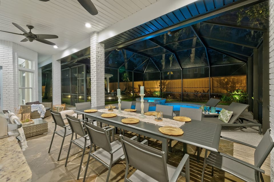 Covered outdoor dining area - enjoy meals poolside, rain or shine