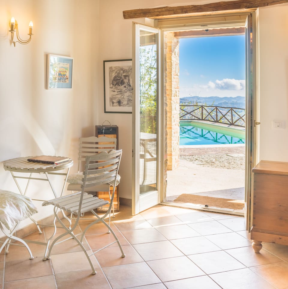 Lounge view to the pool