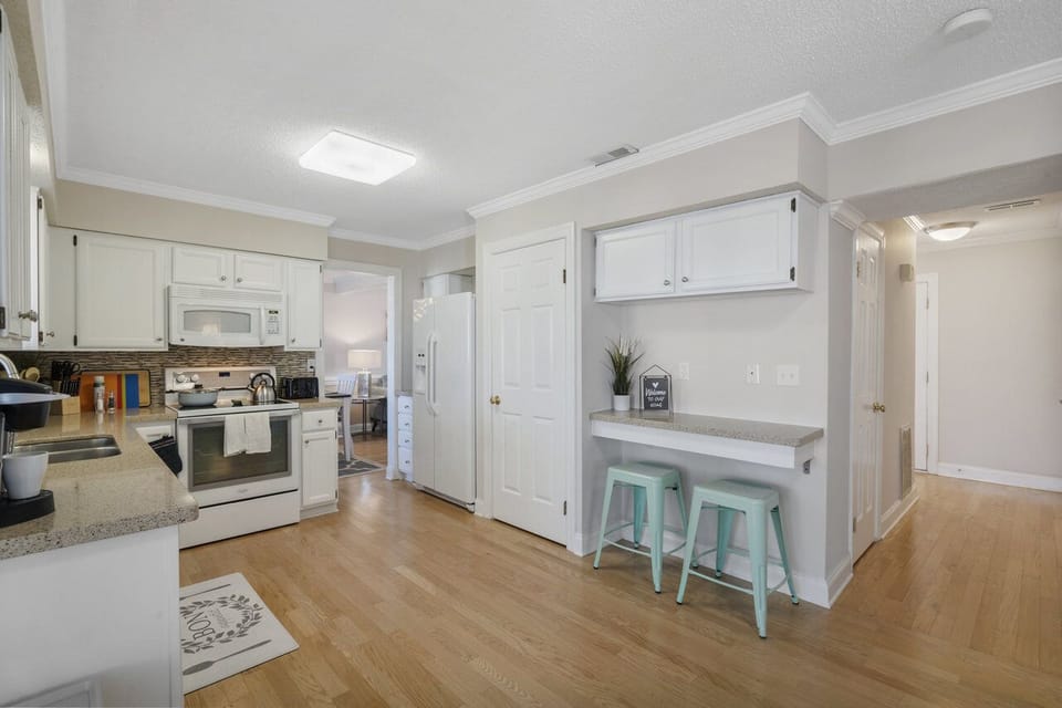 Fully stocked kitchen.