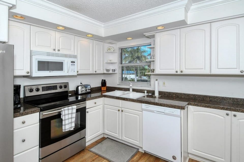 KitchenView