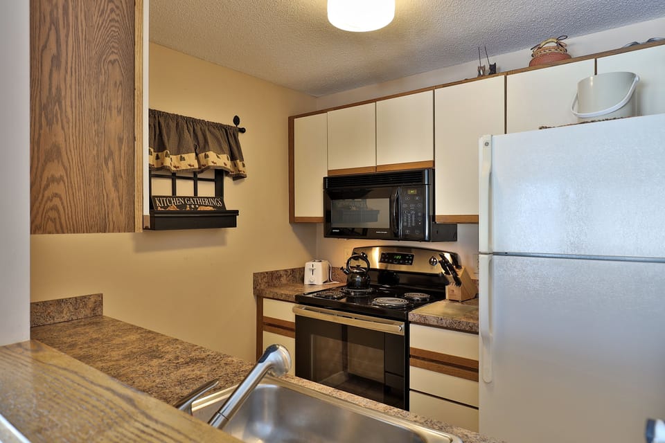 Fully equipped kitchen