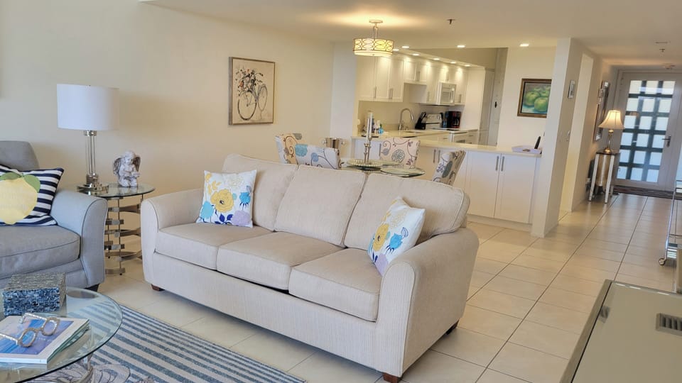 Beachplace 10-402 by FVC