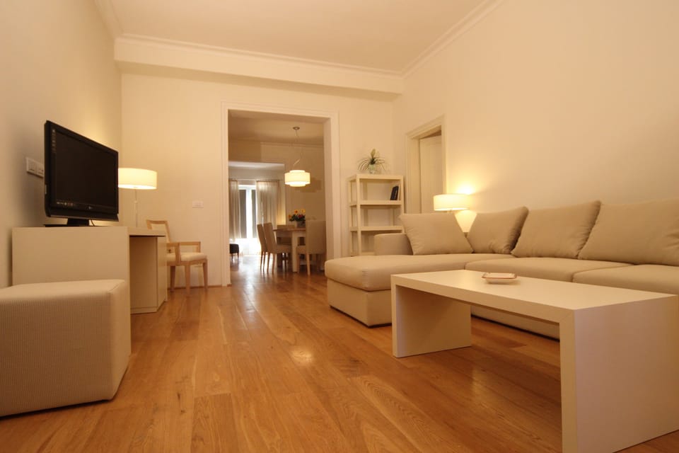 Living Room 4
