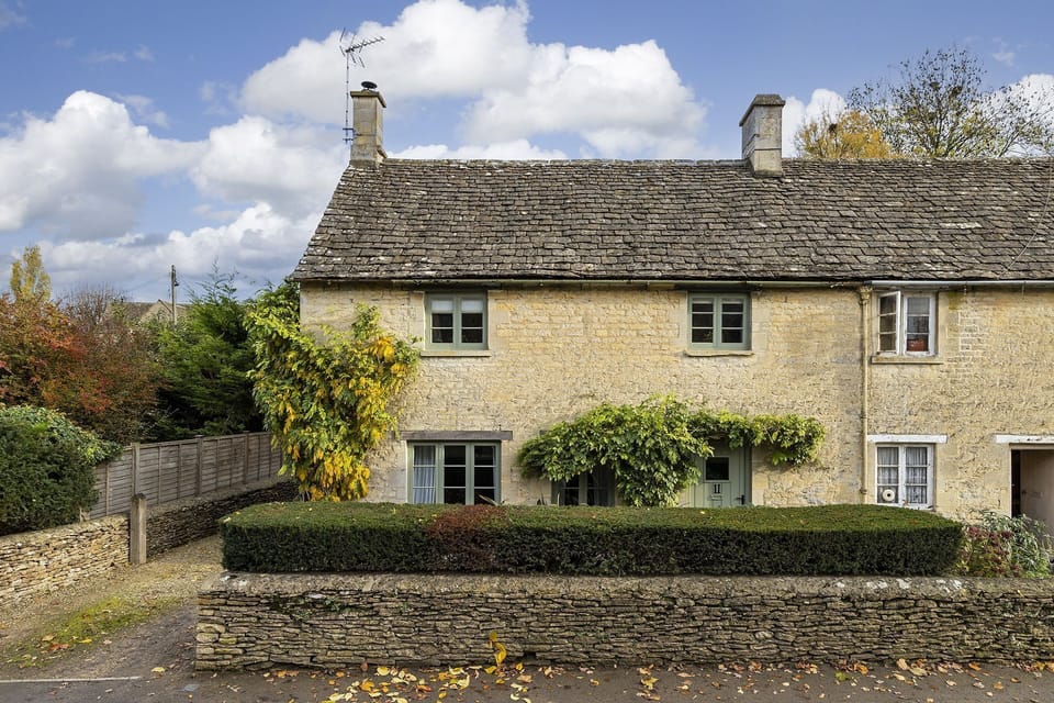 Winterberry Cottage - StayCotswold