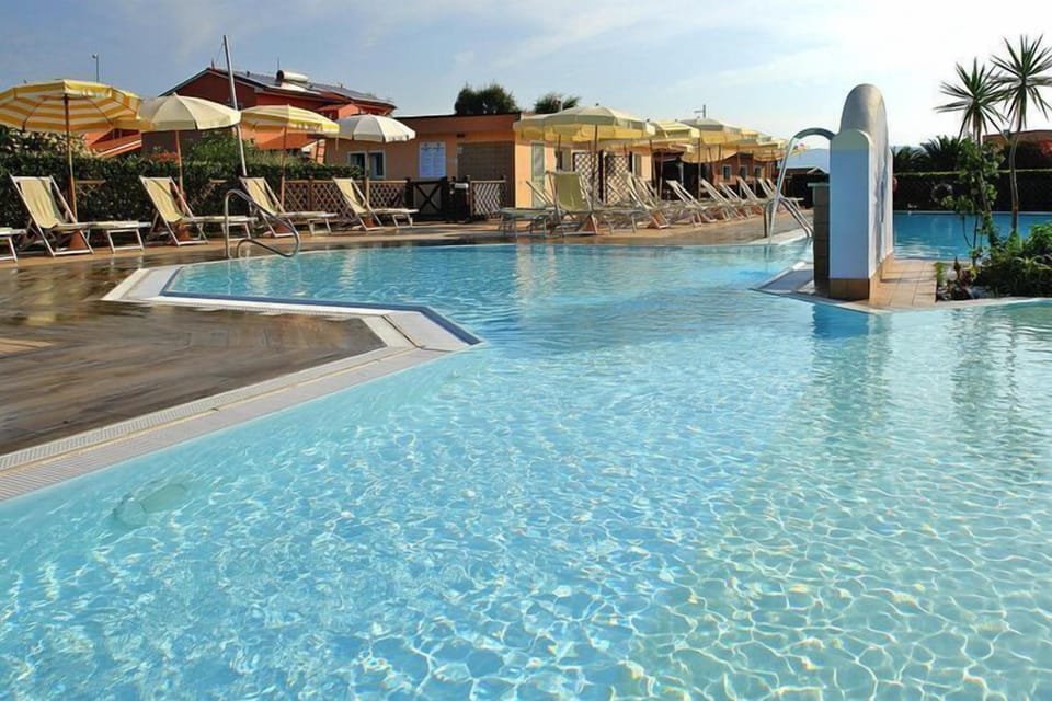 Holiday Home Swimming Pool