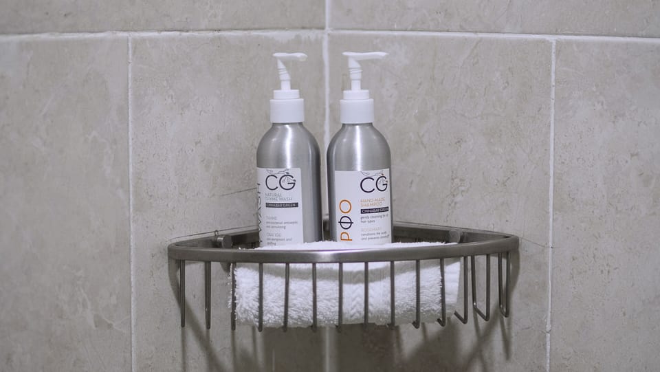 Bathroom amenities