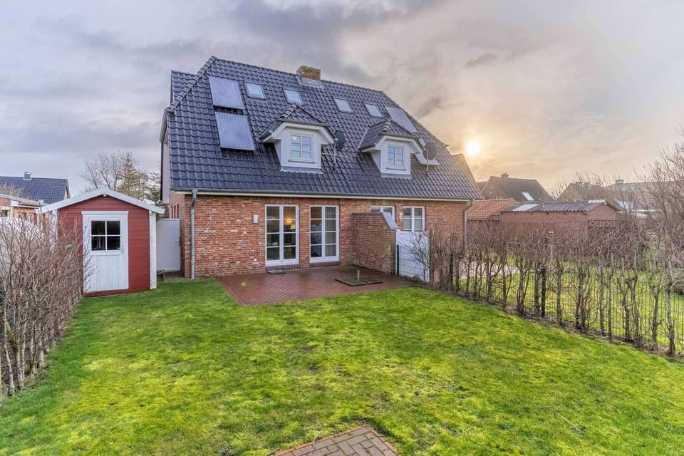 Holiday Home Exterior [summer]