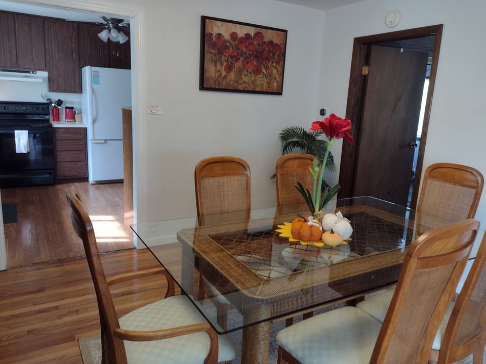 Spacious dining table 