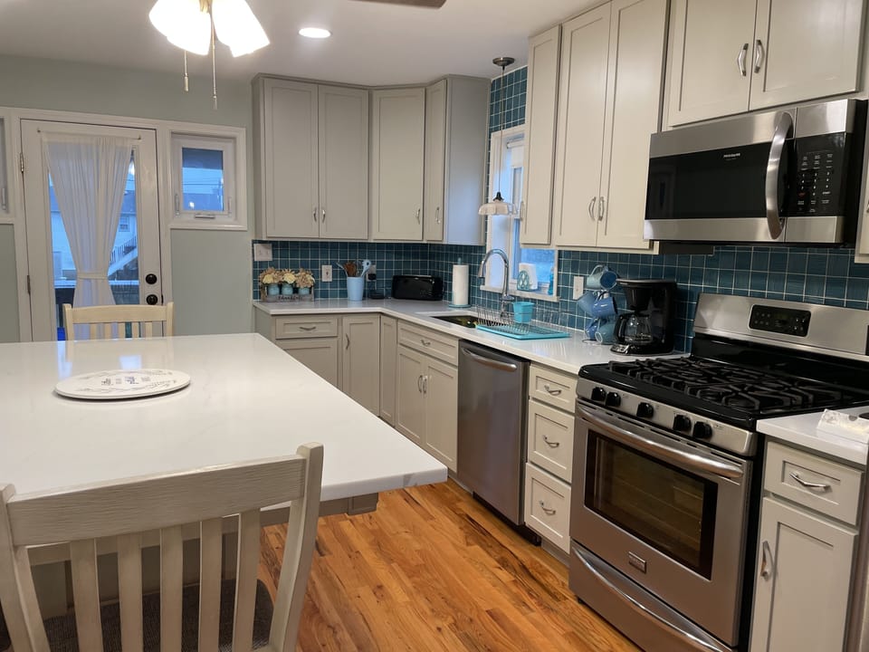 Brand new countertop, island and back splash 