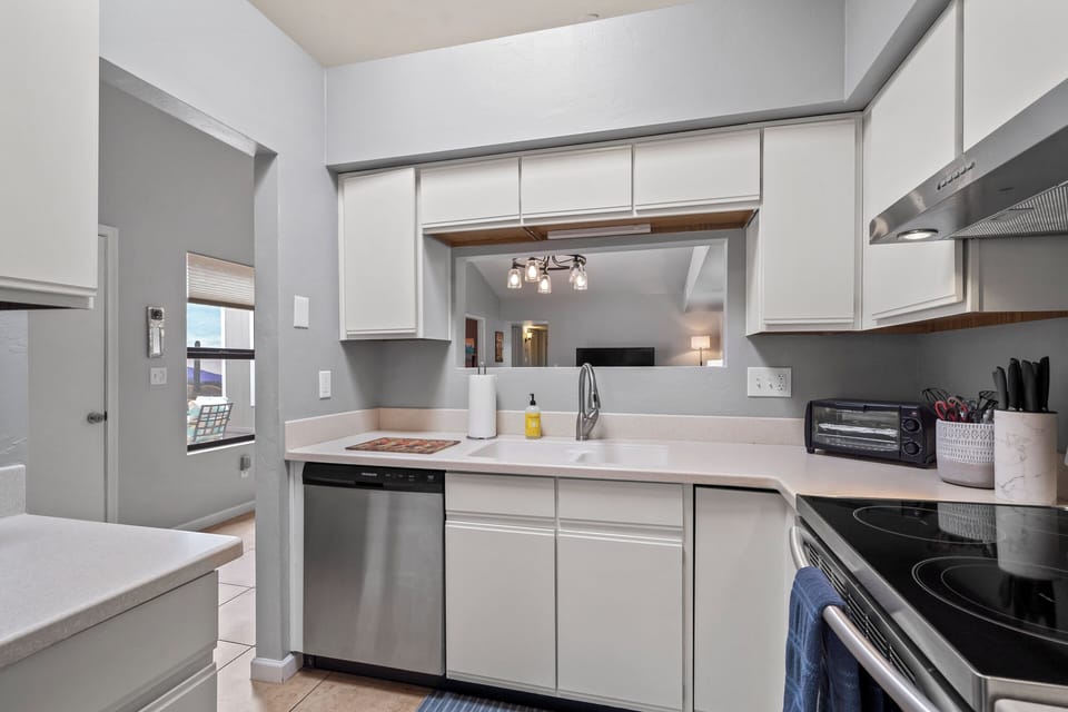 Skylight in the kitchen adds to its open & airy feel.