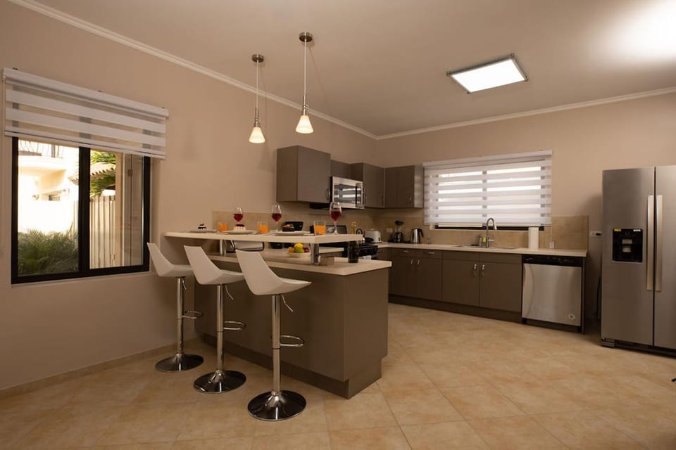The kitchen is fully equipped 