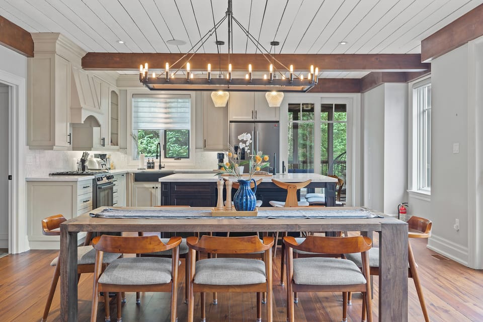 [Dining area] Formal dining area with seating for 14 with the kitchen island 