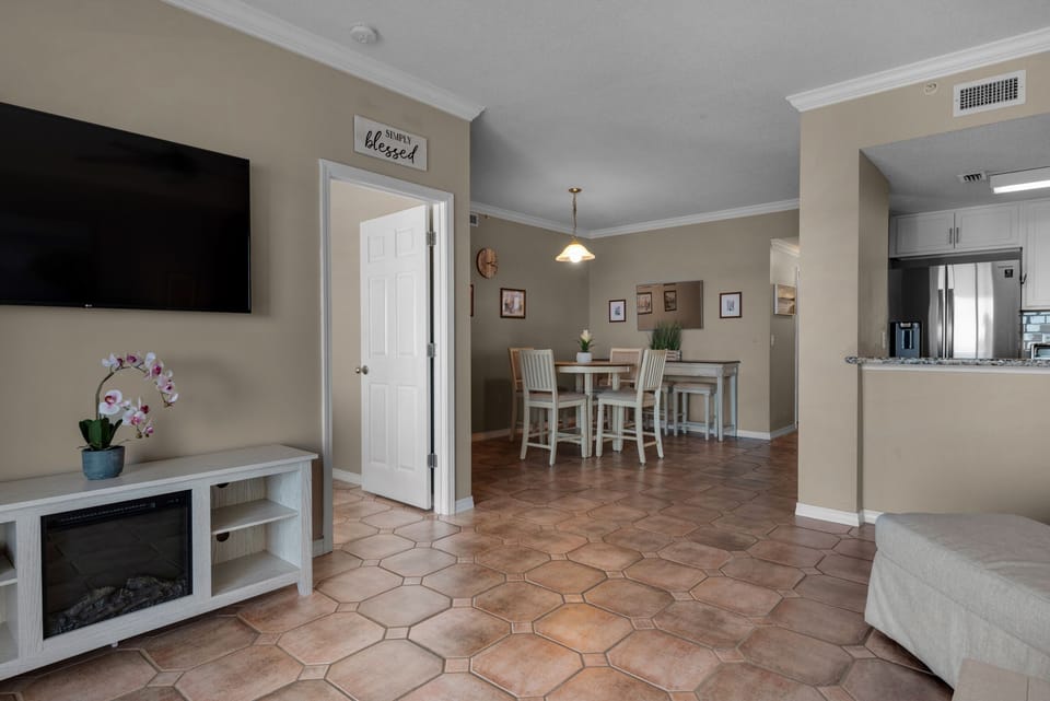 Living room to dining view