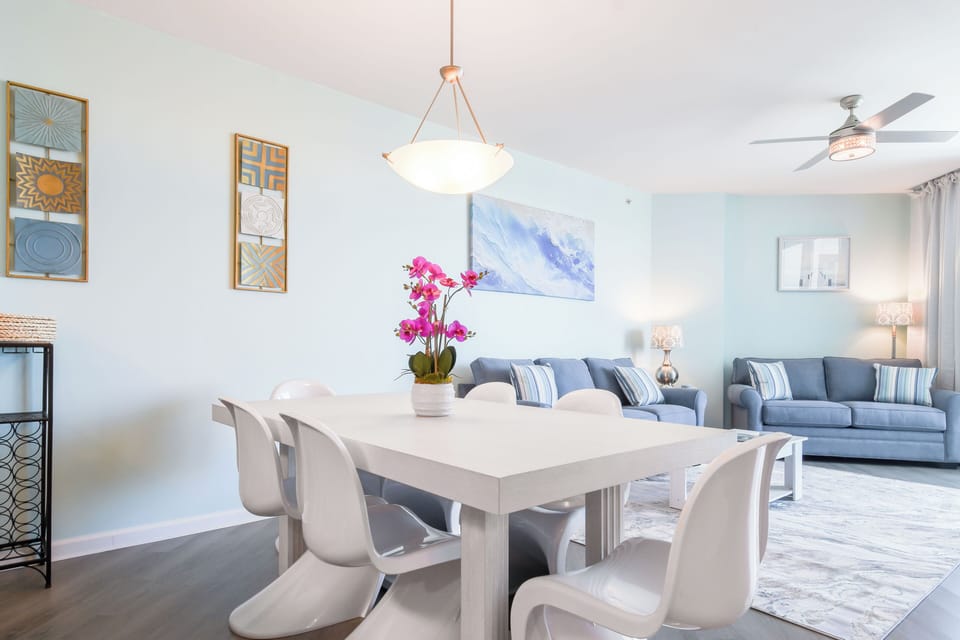 The Palms of Destin 2911 - Dining Area