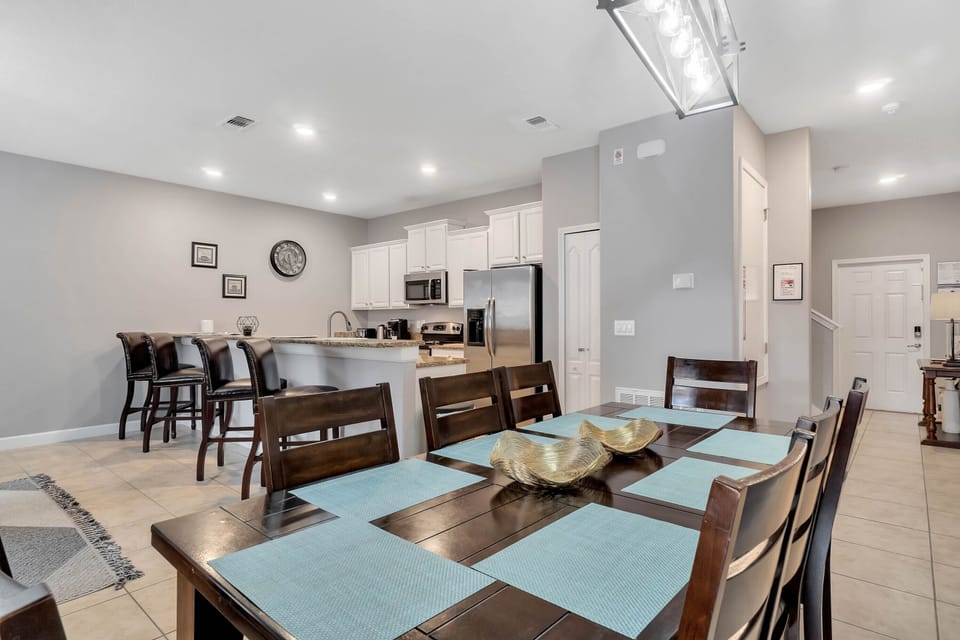 Open Concept Dining Area