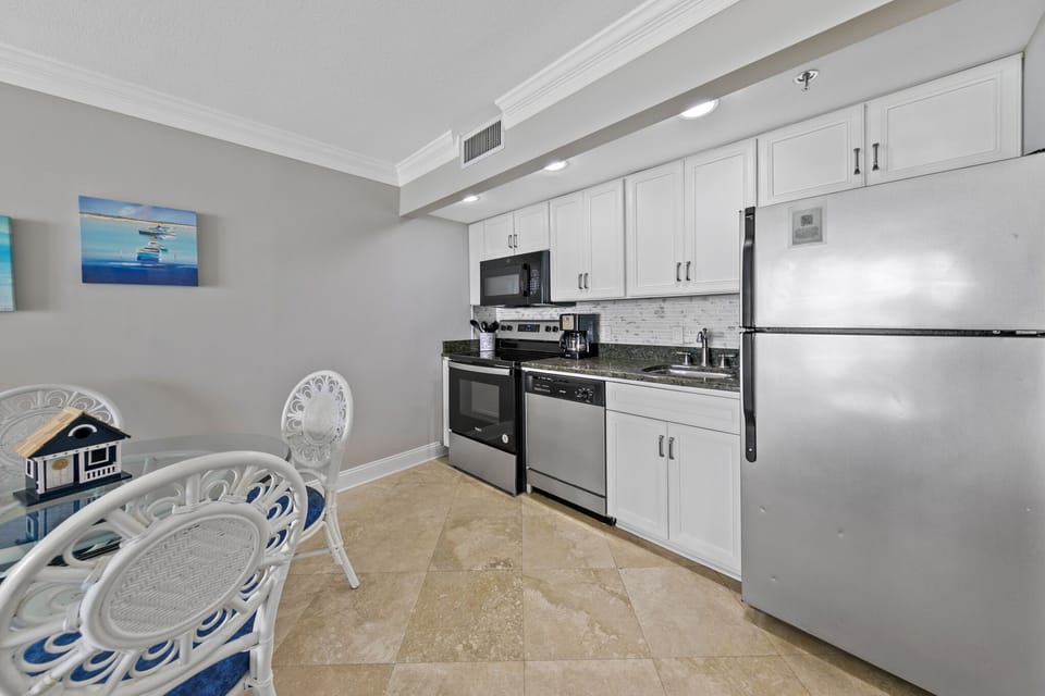 Full Kitchen