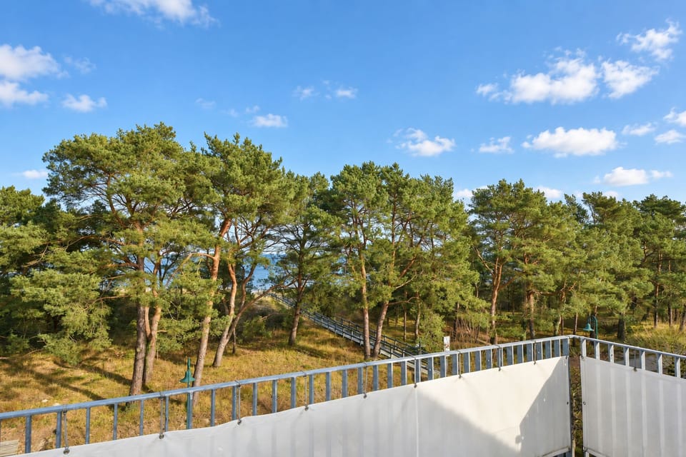 House Ardenne 07 - perfect beach location with balcony and Baltic Sea view Apartment in Heringsdorf