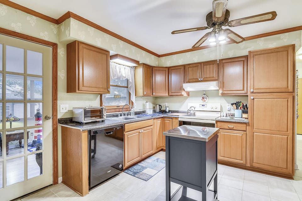 Main Level,Kitchen,
