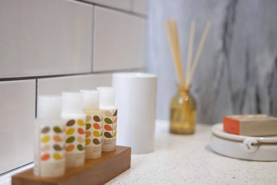 Bathroom amenities