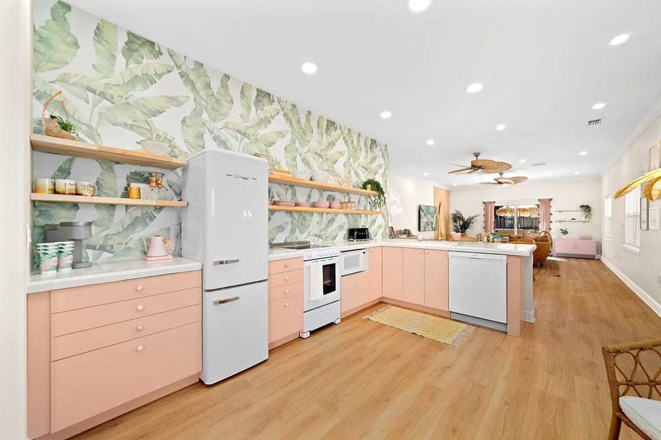 Cook meals or just order takeout and make cocktails in your full kitchen styled to suite the retro Cali theme.  Featuring a fully stocked Coffee bar, breakfast nook and serving bar.