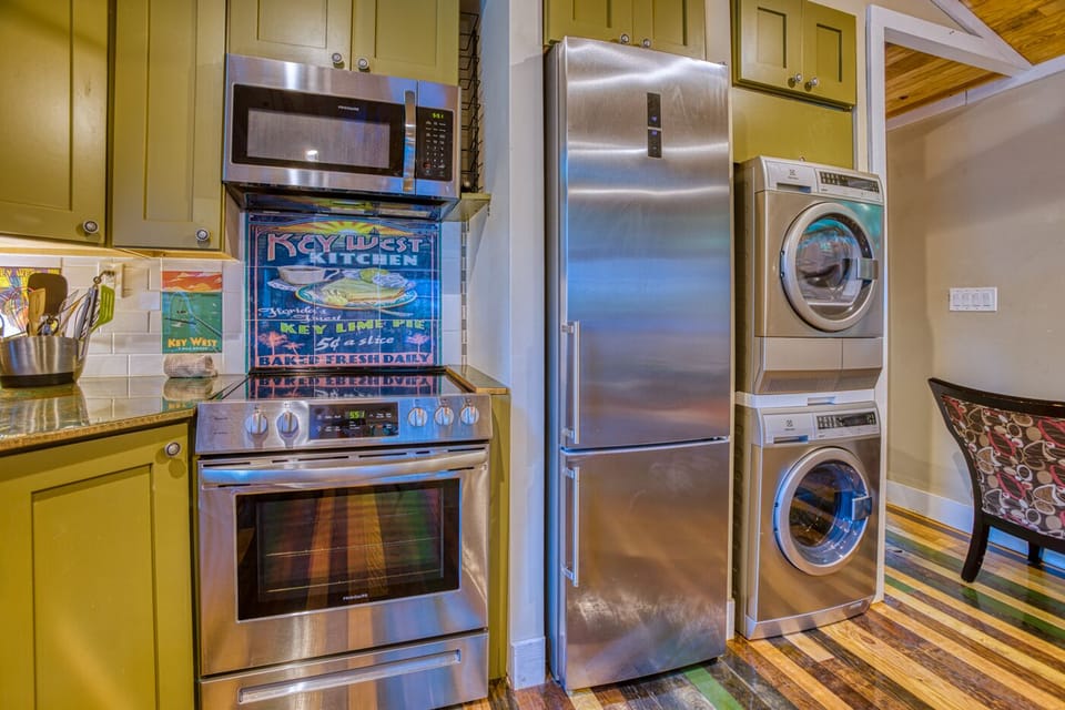 Brand new kitchen appliances, washer and dryer 