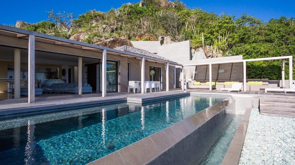Pool & Terrace