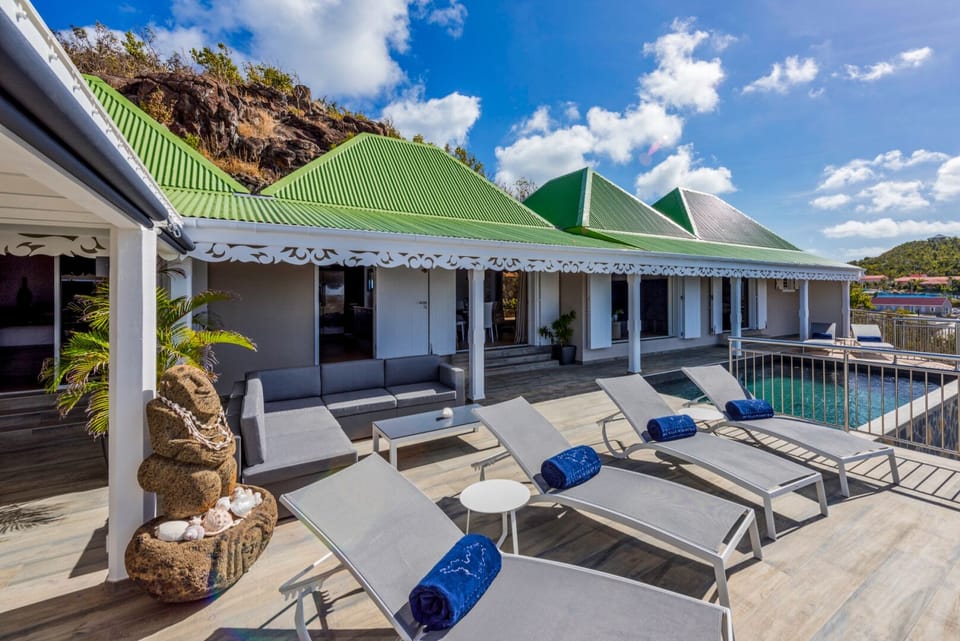 Pool & Terrace