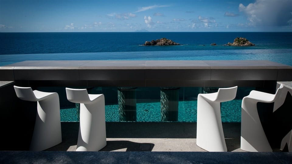 Pool & Terrace