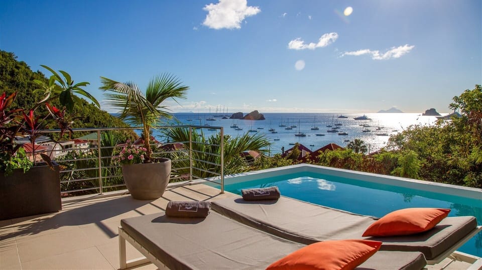 Pool & Terrace