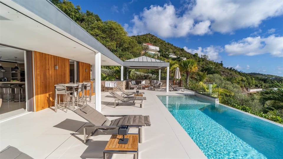 Pool & Terrace