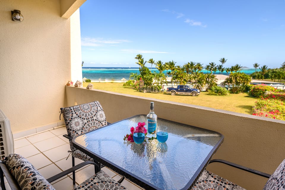 Relaxation w/ a view!
