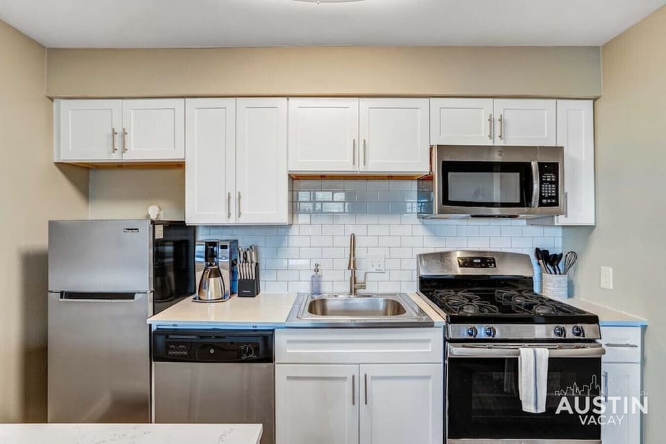 Fully equipped kitchen with all the essentials