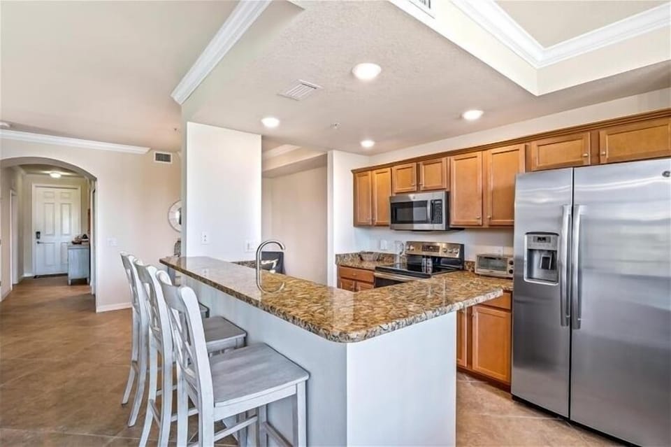 Entryway into the kitchen