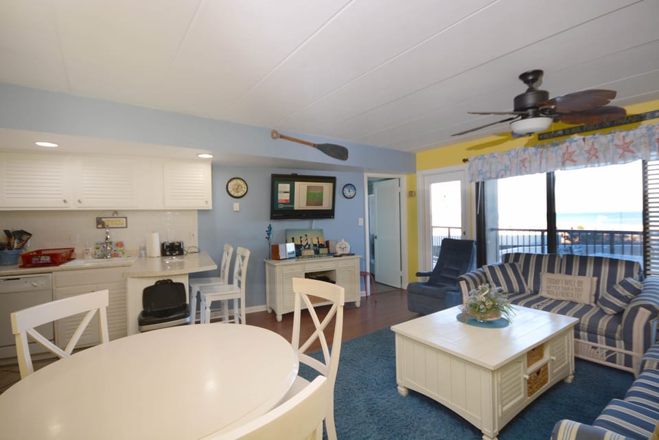 LIVING-AREA