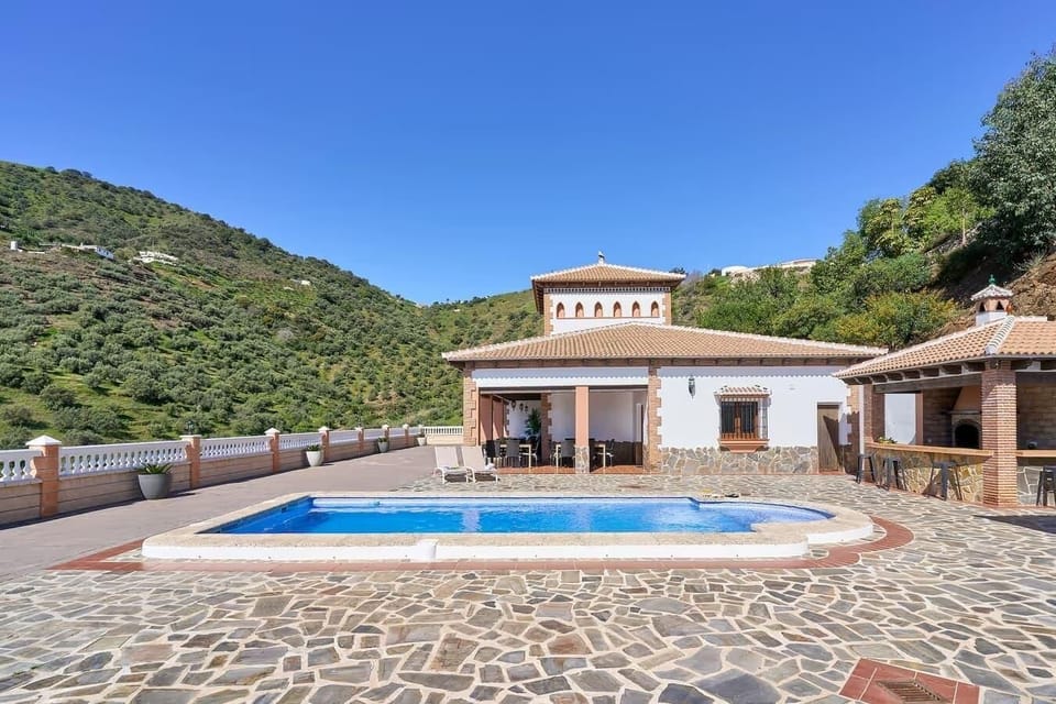 Bonita villa con piscina privada y Jacuzzi AX-2S - 3
