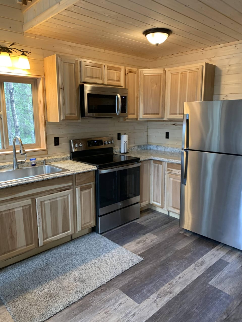 full kitchen