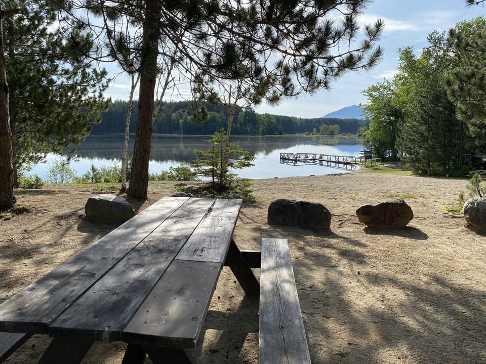 Public beach 2 miles away! Flagstaff lake- swim, sunbathe, picnic & photo-op!