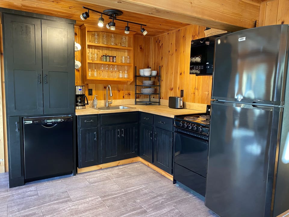 Fully equipped kitchen-Stocked with all the necessary essentials. Just like home
