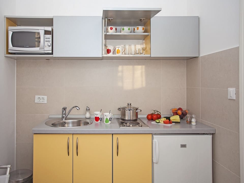 Kitchenette