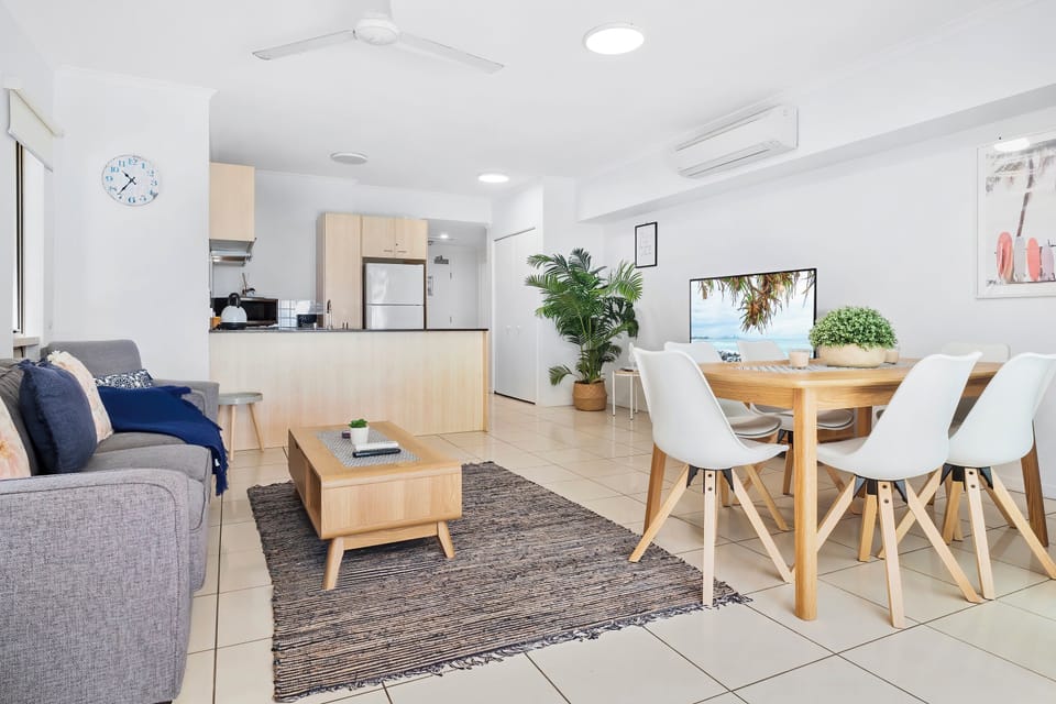 Living and Dining Area