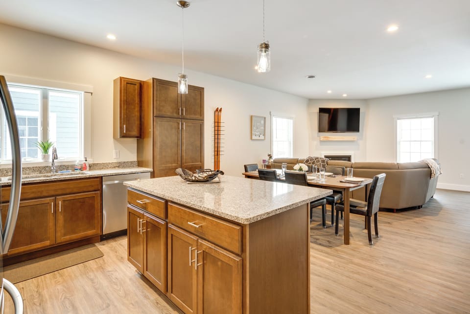 Fully Equipped Kitchen | Cooking Utensils