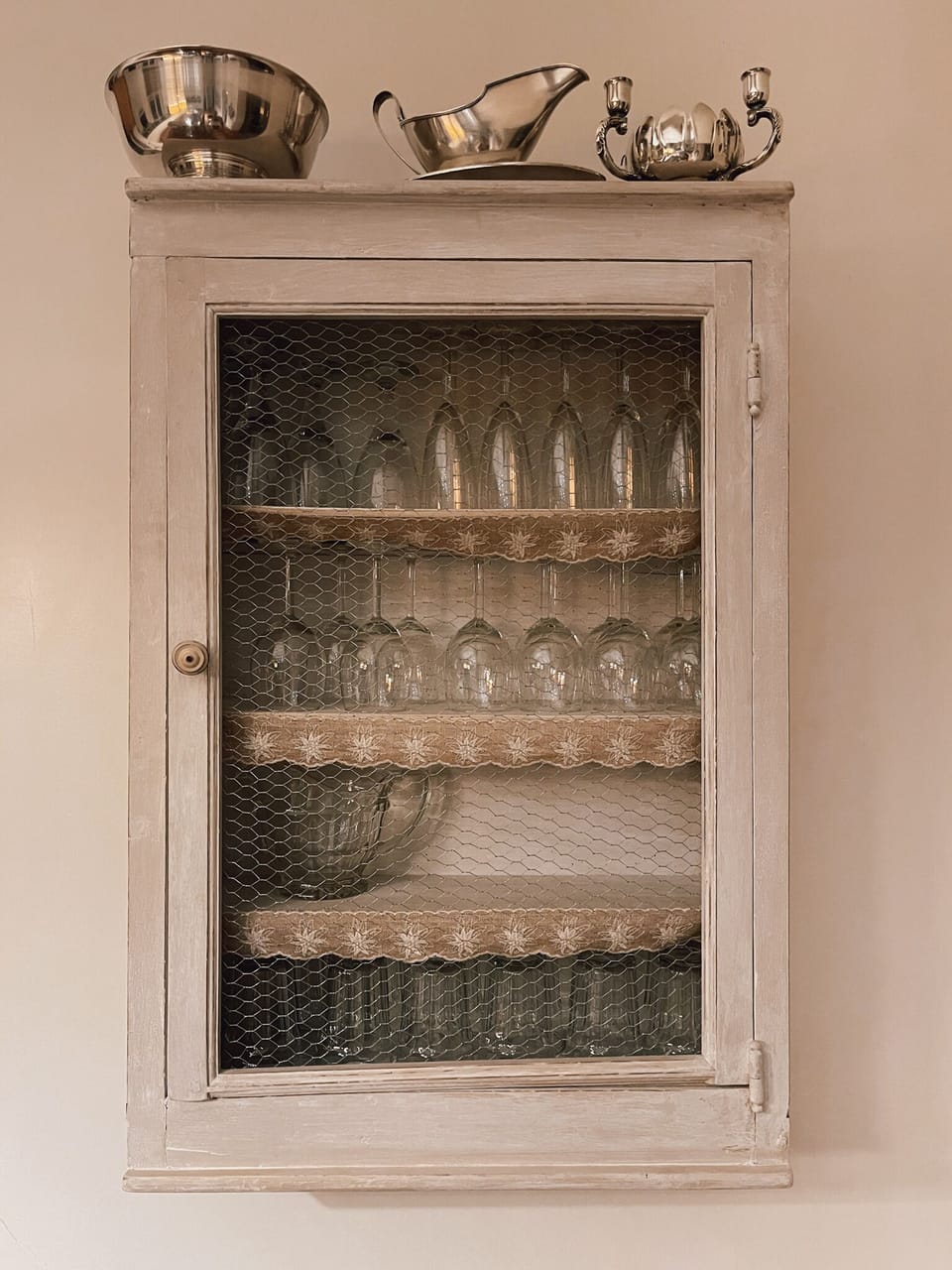 detail of the kitchen