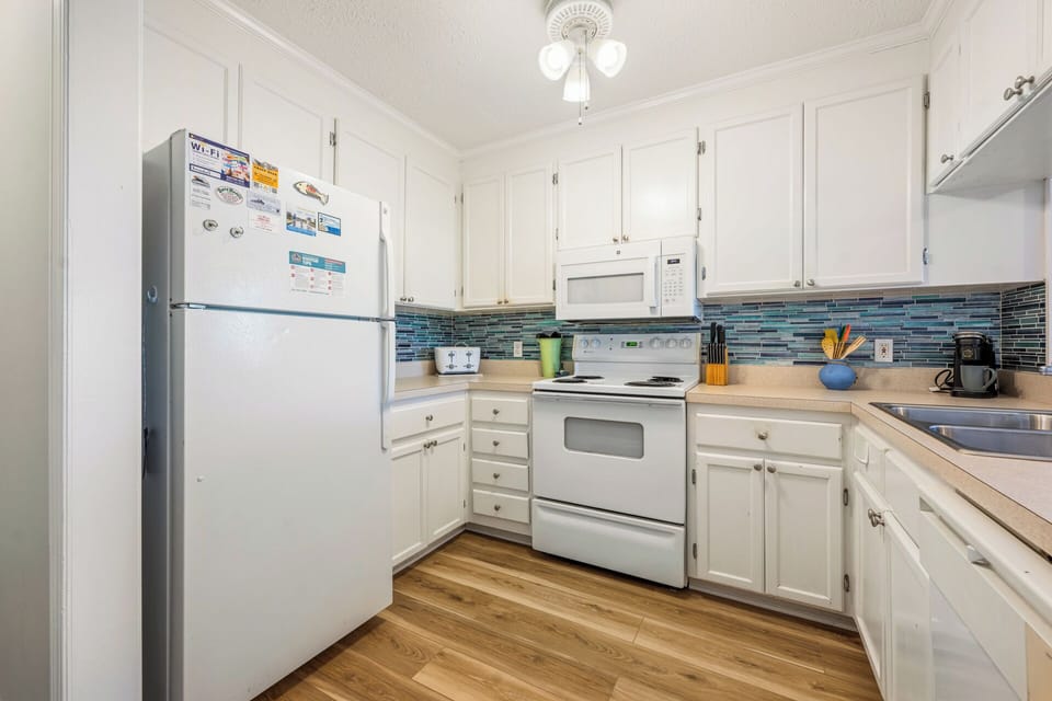 Full Kitchen