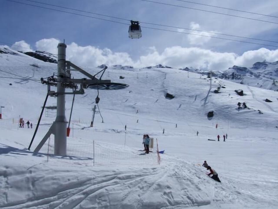 Snow and ski sports
