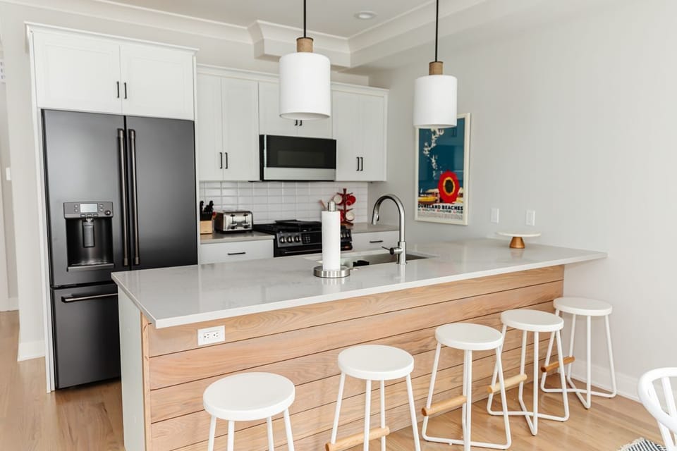 Main Level | Kitchen