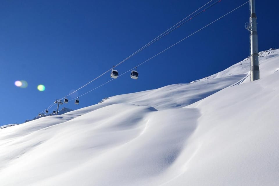 Snow and ski sports