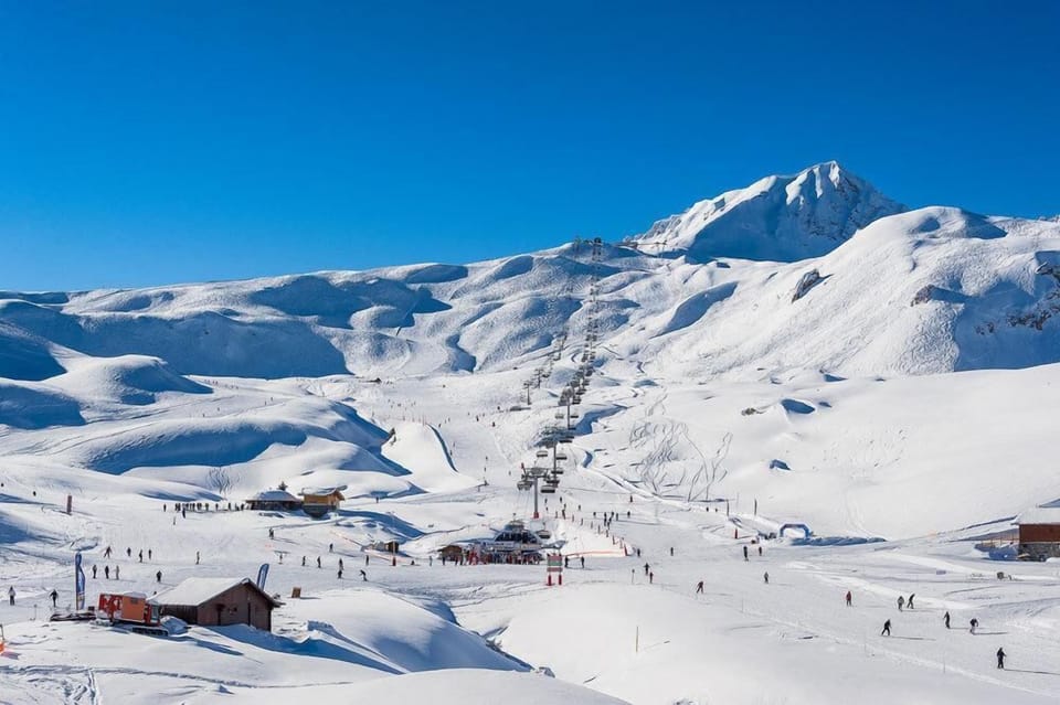 Snow and ski sports